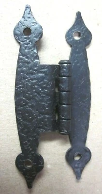 Шарнир бабочки Amerock Colonial со смещением 3/8 дюйма черный кованое кованое крепление на 1 лицо - Изображение 1 из 4