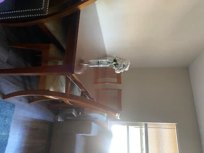 餐厅桌六把椅子 — 第 1/4 张图片