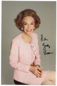 Helen Gurley Brown Signed 6.5x10 Photo Vintage Autographed Signature Cosmo - Picture 1 of 2