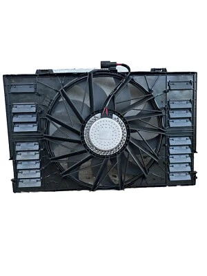 Conjunto de ventilador de radiador y condensador doble Porsche Panamera 2010-2016 Foto 1 de 2