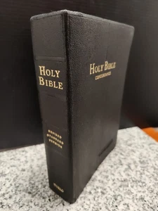 Holy Bible RSV World Publishers Illustrated 1962 Concordance. Vintage Bible. - Picture 1 of 24