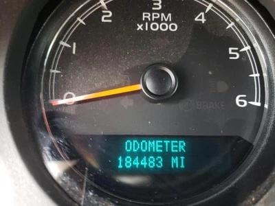 Conjunto de puerta trasera izquierda usado lado trasero se adapta: puerta GMC Yukon 2014 se extiende en blanco Foto 1 de 4