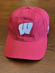 Wisconsin Badgers Women's New Era 9TWENTY Relaxed-Fit OSFM Hat Cap - Picture 1 of 9
