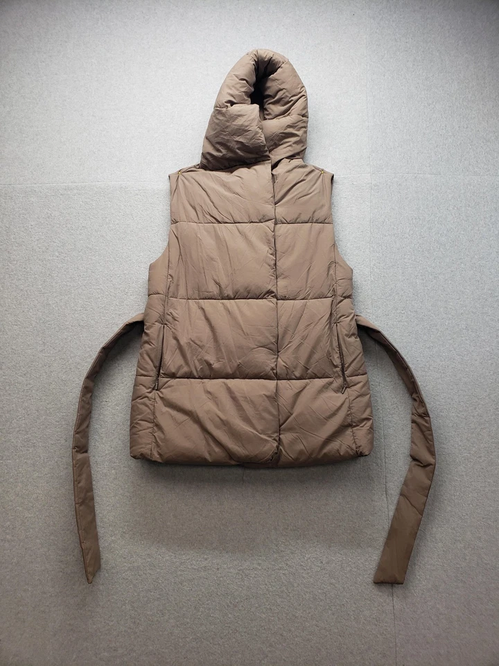 Chaleco acolchado Gap para mujer mediano marrón con capucha cinturón palangre repelente al agua Foto 1 de 4