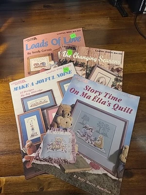 Lot Of 4 Leisure Arts 89 90 Cross Stitch Pattern Booklets or Leaflet. Read Descr - Image 1 of 4