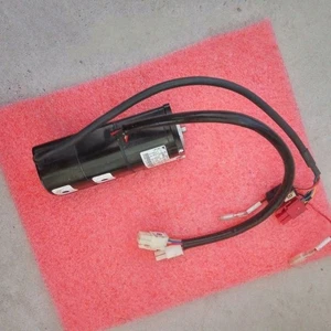 un servomotor usado SGMAH-A5A1A-YR31 #lk - Imagen 1 de 3