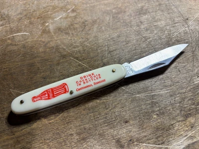 Cuchillo Frost Cutlery Flying Falcon - "Bebe Coca-Cola en botellas Chatanooga, TN" Foto 1 de 3