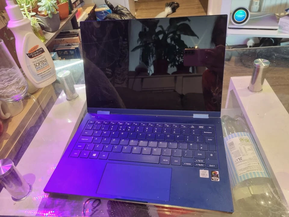 Samsung Galaxy Book Flex 13.3" (512GB SSD, Intel Core i5-1035G4, 1.1GHz, 8GB... - Image 1 of 4