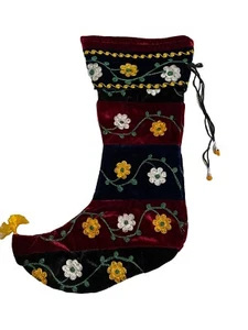 NEU Usbekische Suzani Strumpf Handarbeit Samt bestickt Kette genäht Weihnachten - Bild 1 von 4
