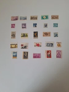 25 francobolli casuali diversi come nuovi mai incernierati. Come da foto. (2) - Foto 1 di 2