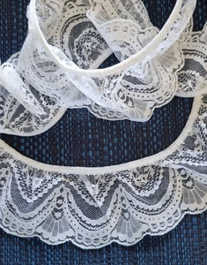 4 metres Gathered Lace - White - 55mm wide (#A) - Picture 1 of 3