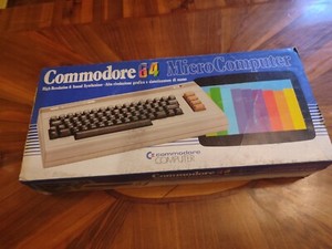 COMPUTER VINTAGE COMMODORE 64  LEGGI BENE