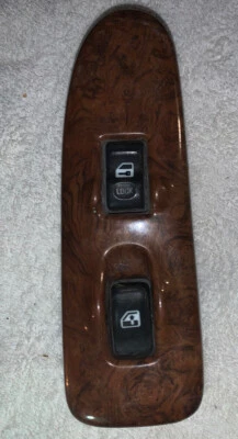 00 01 02 03 04 Oldsmobile Silhouette Right Front Passenger Window Switch OEM GM - Image 1 of 4