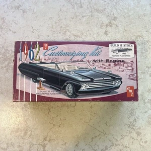 AMT 1962 Galaxie Convertible 3 In 1 Customizing Kit With Engine 1/25 Scale *Open - Picture 1 of 13