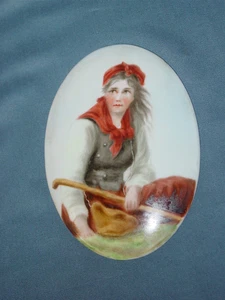 ANTIQUE HAND PAINTED PORCELAIN Ceramic PORTRAIT Oval PLAQUE - Afbeelding 1 van 3