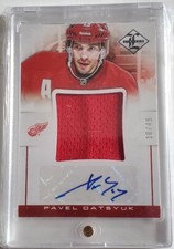 2012-13 Pavel Datsyuk Auto /49 Autographed GU Jumbo Jersey Card Limited #JJ-PD