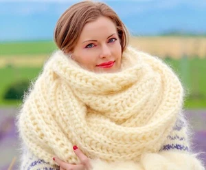Oversized ivory mohair scarf, extra long fuzzy shawl, handknit neck warmer - Picture 1 of 8