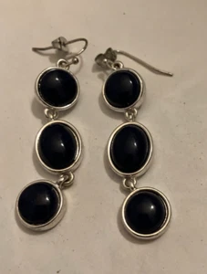 VINTAGE ESTATE black bead dangle pierced earrings - Picture 1 of 2