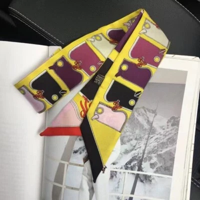 Cachecol de seda Sallys Boutique fita estampa de cavalos faixa fina de cabeça gravata de pescoço 85x5cm - Imagem 1 de 4