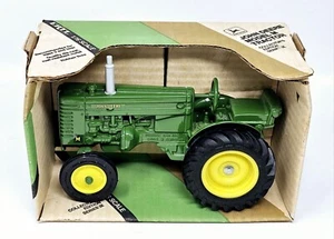 VTG Ertl JOHN DEERE Model "M" Collectors Edition NIB 1/16 Edition 3 1947-1952 - Picture 1 of 13