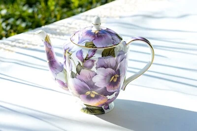 Tetera Grace Teaware púrpura dorado Pansy Bone China Foto 1 de 3
