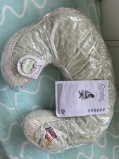 mombo breastfeeding pillow