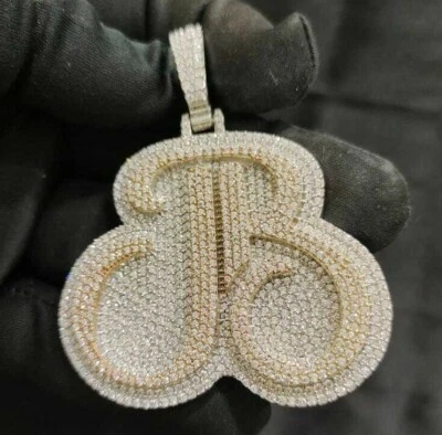 Colgante con letra personalizada JB de diamantes cultivados en laboratorio real VVS para hombre enchapado en dos tonos plateado Foto 1 de 4