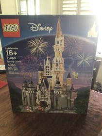 RETIRED LEGO SET 71040 - THE DISNEY CASTLE - 4080 Pieces Mickey Minnie Mouse