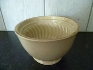 Antique Medium Size, Flower Pattern,  Stoneware Jelly Mold. Blancmange Mold - Picture 1 of 6