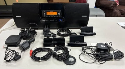 LOTE: Radio Satelital Sirius XM Boombox Portátil SUBX2 con Kit Hogar y Coche ¡y Más! Foto 1 de 4