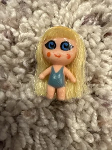 Vintage 60er Jahre Liddle Kiddle? era clone mini doll charm Schmuck - Bild 1 von 7