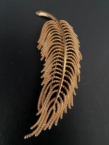 NEU Monet große Farnblatt Brosche - goldfarben, gestempelt 3,5" x 1,5" - Bild 1 von 9