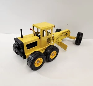 Tonka Road Grader 1970s Pressed Steel Metal Toy Yellow - Plastic Wheels 18" - Picture 1 of 9