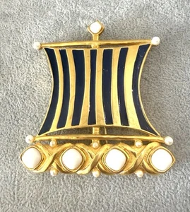 Karl Lagerfeld Vintage 80er Jahre emaillierte Segelboot Anstecknadel Brosche signiert - Bild 1 von 6