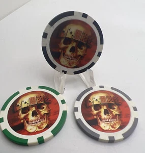 Set of 3 Skull Poker Chip Golf Ball Markers Gray Green Black - Picture 1 of 5