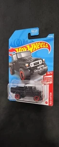 2020 HOT WHEELS RED EDITION TOYOTA LAND CRUISER TARGET EXCLUSIVE - Picture 1 of 2
