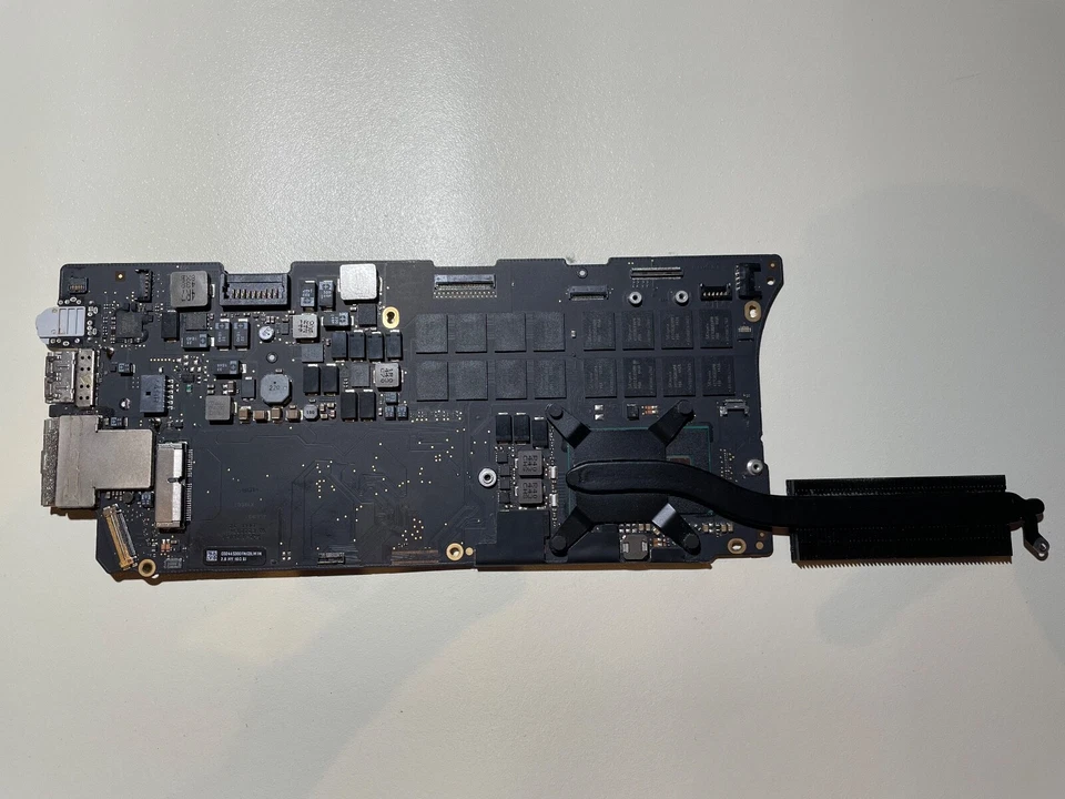 Apple Logic Board Macbook Pro MacBook Pro (Retina, 13- inch, Mid 2014) - Bild 1 von 1