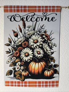 Gartenfahne 12x18 Herbststrauß Gänseblümchen Kürbisse Willkommen doppelseitig Handarbeit - Bild 1 von 3