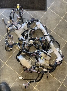 TOYOTA COROLLA MK12 2019-24 1.8 HYBRID ARMATURENBRETT KABELBAUM RELAIS KABELBAUM - Bild 1 von 3