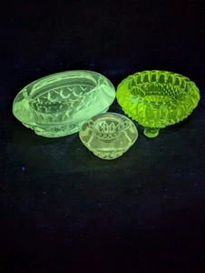 3 Antique Manganese Chunky Glass Salt Cellar Dip Dishes UV Reactive UV Glow - Picture 1 of 24