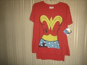 New w/ Tags Wonder Woman Costume Shirt Detachable Red Cape DC Comics Size XL - Picture 1 of 4