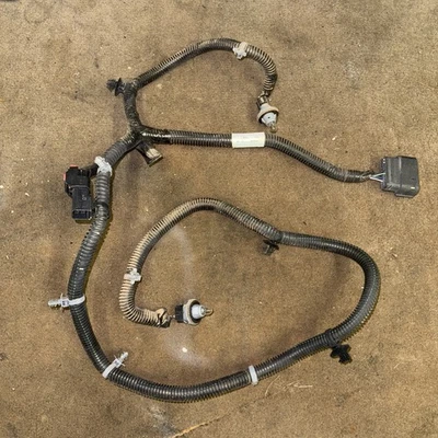 Arnés de matrícula de luz de parachoques trasero 23-25 para Chevrolet Silverado GMC Sierra Foto 1 de 4