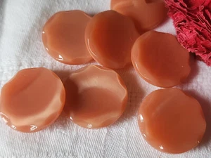 Lot 6 gros boutons vintage rose travaillé pied plat 2,7 cm ref 1432 - Picture 1 of 2