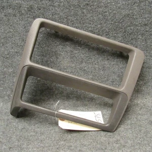 1993-1997 Intrepid Radio & Climate Controls Bezel Dark Gray Quartz OEM 60578 - Bild 1 von 4