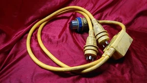 Adaptador Charles Smart “Y” – Amarillo – 50amp a 2 30amp 125v - Imagen 1 de 10