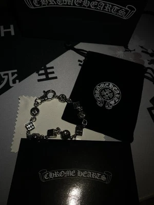 Pulsera Corazones Cromados Foto 1 de 4