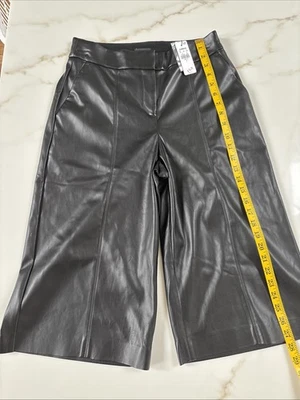 Pantalones cortos Express Leather Look talla 6 nuevos con etiquetas Foto 1 de 4