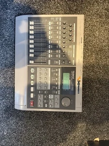 Roland VS-880 V-Expanded Digital Studio Workstation - Picture 1 of 5
