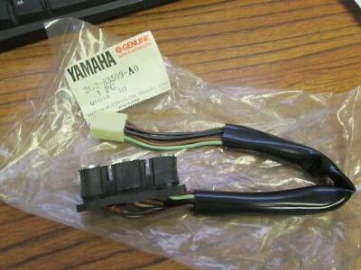 YAMAHA OEM -  NEW  SOCKET CORD FOR METERS - XS650 XS750 - Image 1 of 4