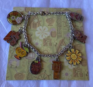 Pulsera SHAG Trader Sam's Disney Wonderground Tiki Charm Polinesio Resort Bar - Imagen 1 de 5
